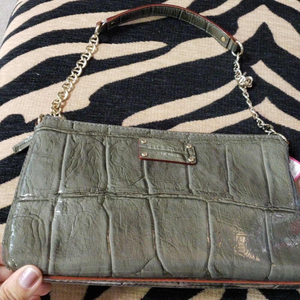 Small Kate Spade chain and leather purse